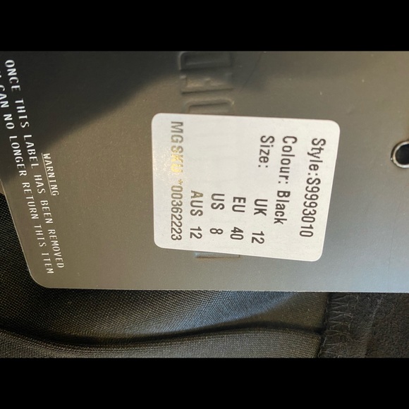 Missguided suede eyelet skirt 8 - Picture 9 of 11